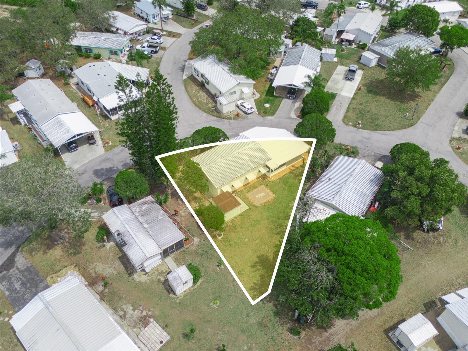 SADDLEBAG LAKE - Residential