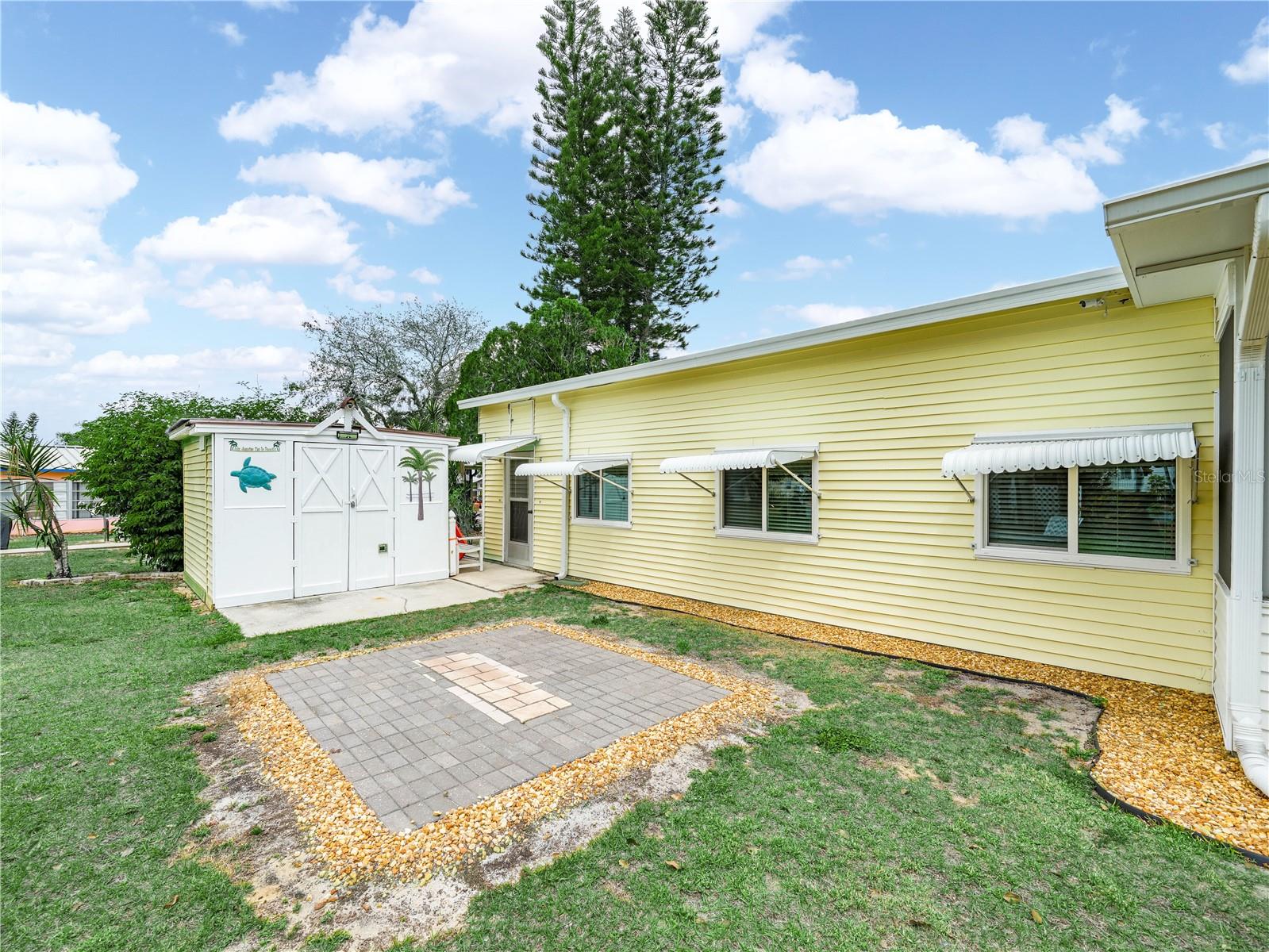 SADDLEBAG LAKE - Residential