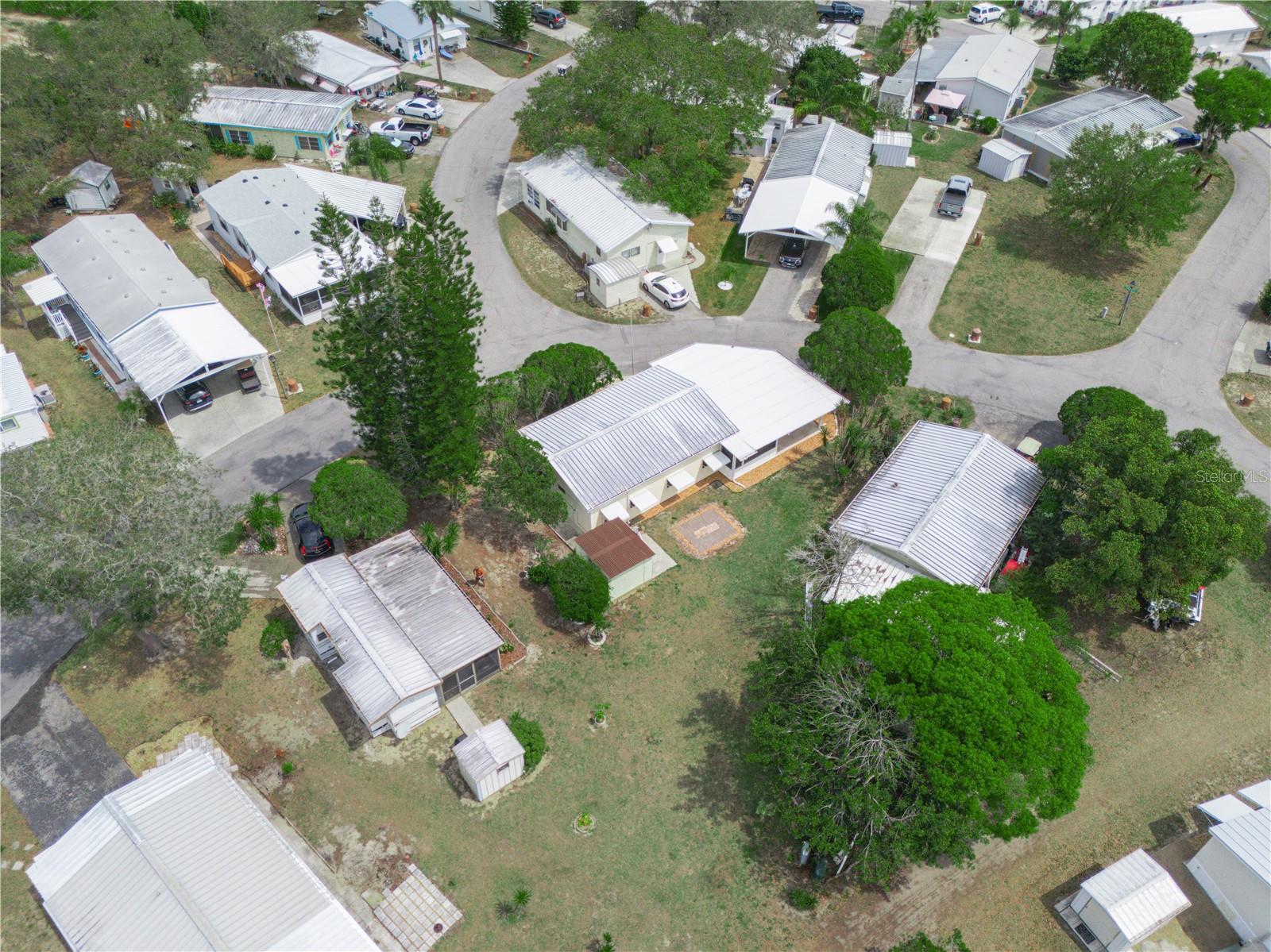 SADDLEBAG LAKE - Residential