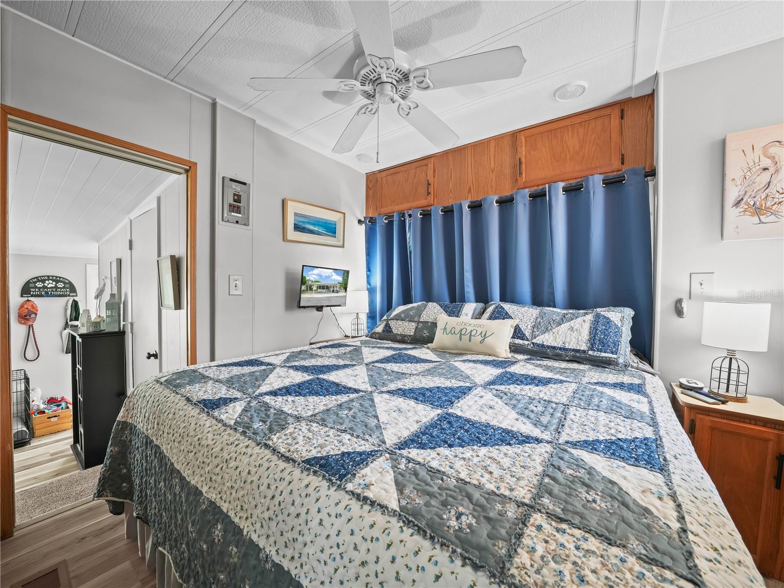 SADDLEBAG LAKE - Residential