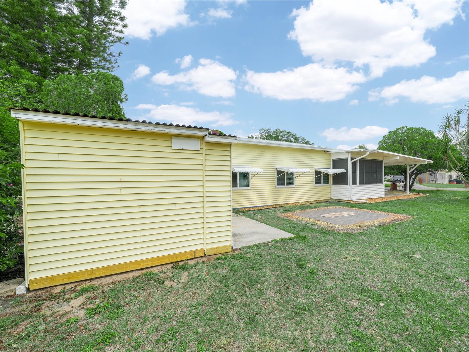 SADDLEBAG LAKE - Residential