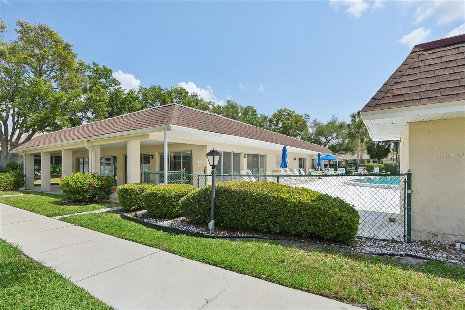 SABAL PALM GARDENS PH I - Residential