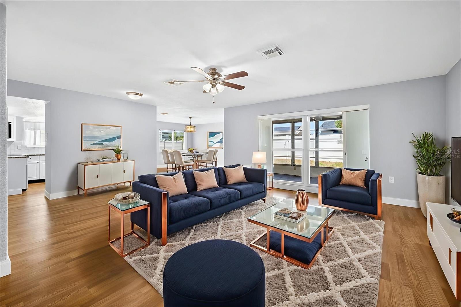 THE LAKES - Residential