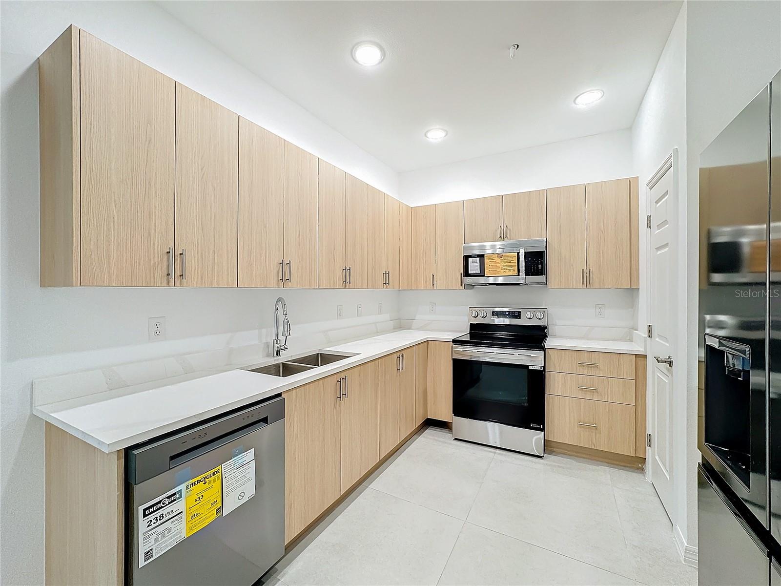 BARTON COURT - Residential Lease