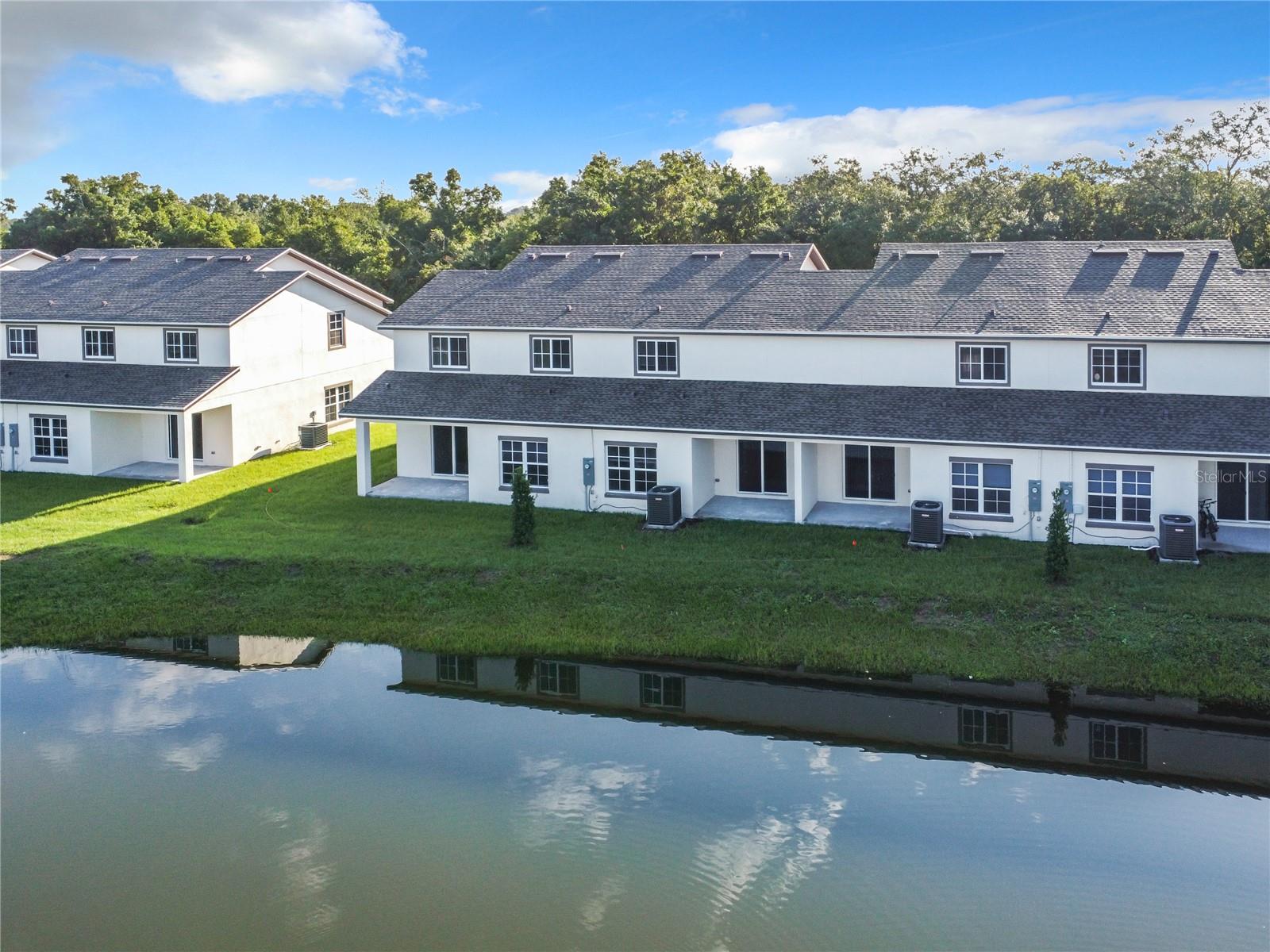 BARTON COURT - Residential Lease