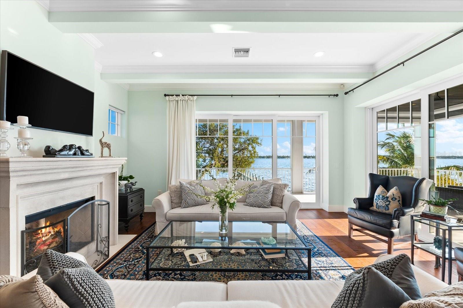 RIVERSIDE - Residential