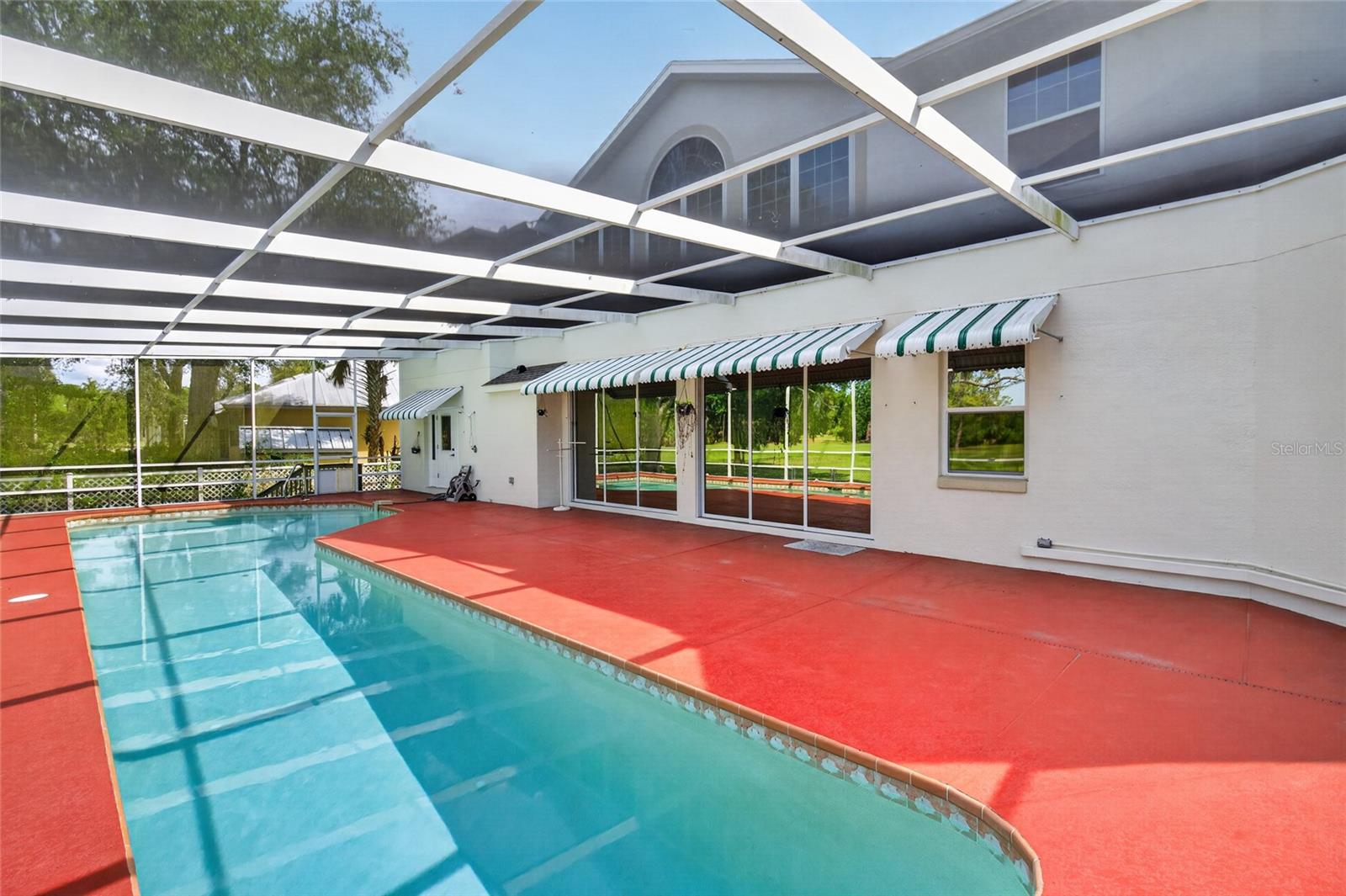 PARADISE COUNTRY CLUB - Residential