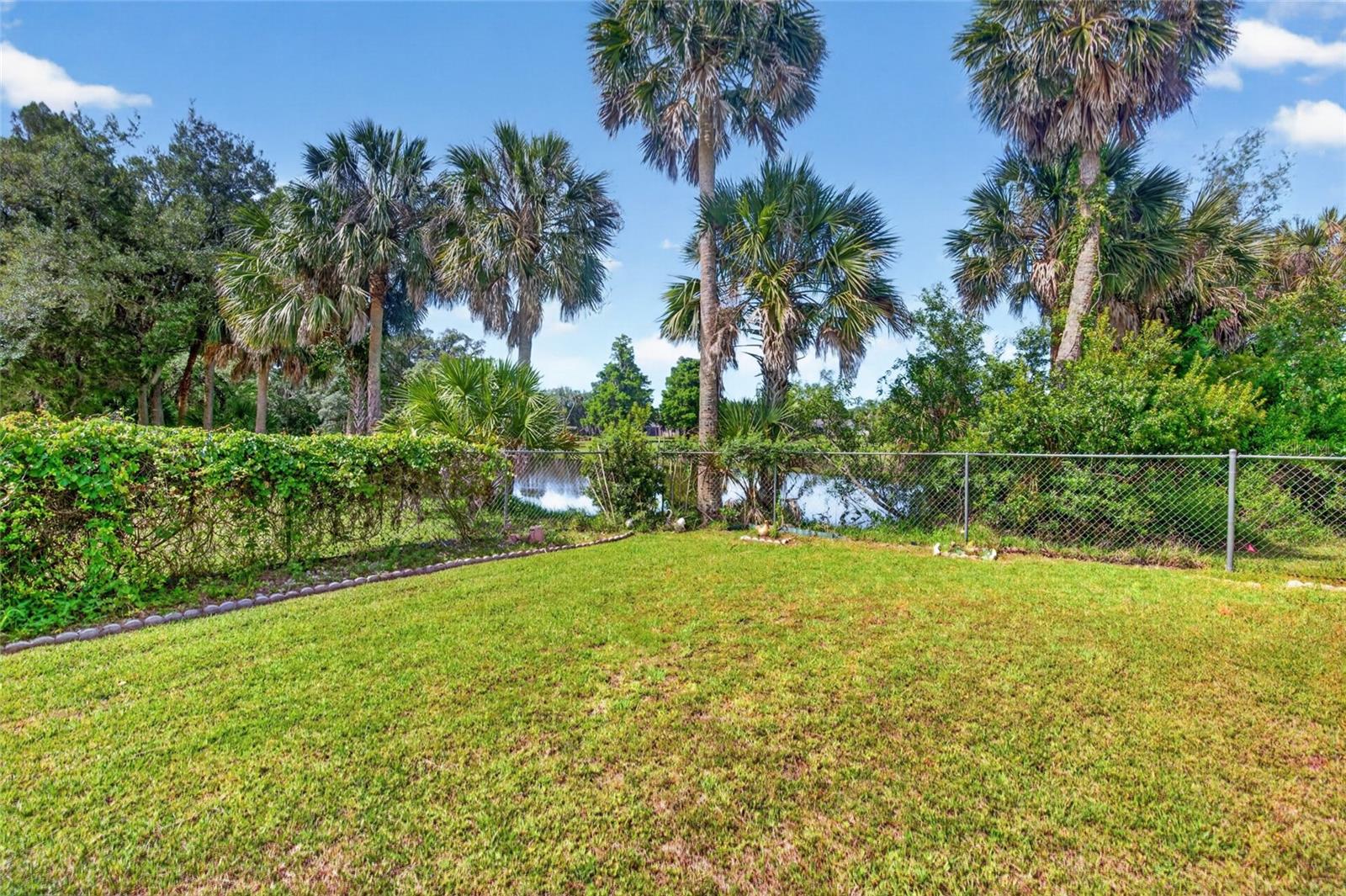 PARADISE COUNTRY CLUB - Residential