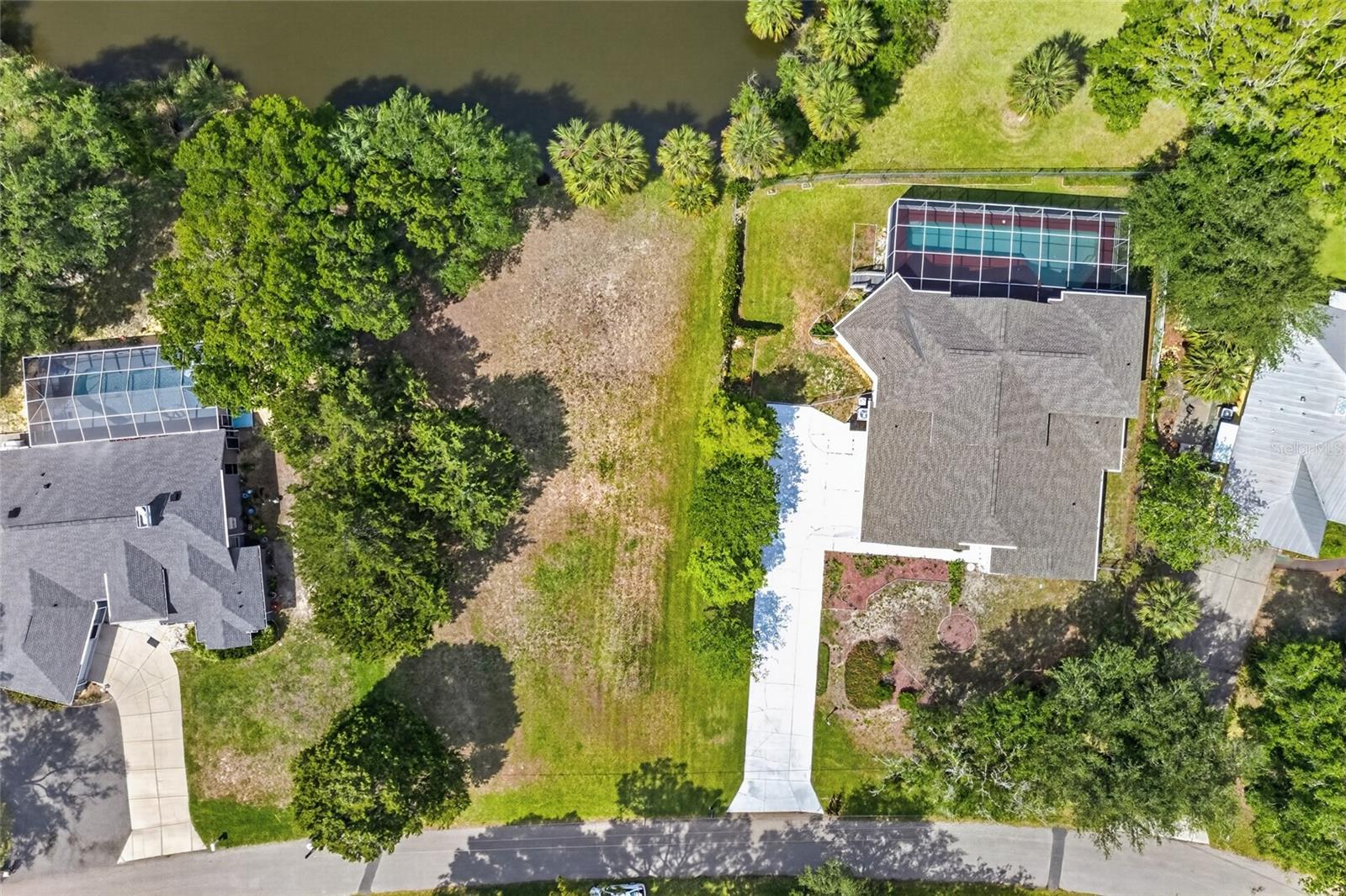 PARADISE COUNTRY CLUB - Residential
