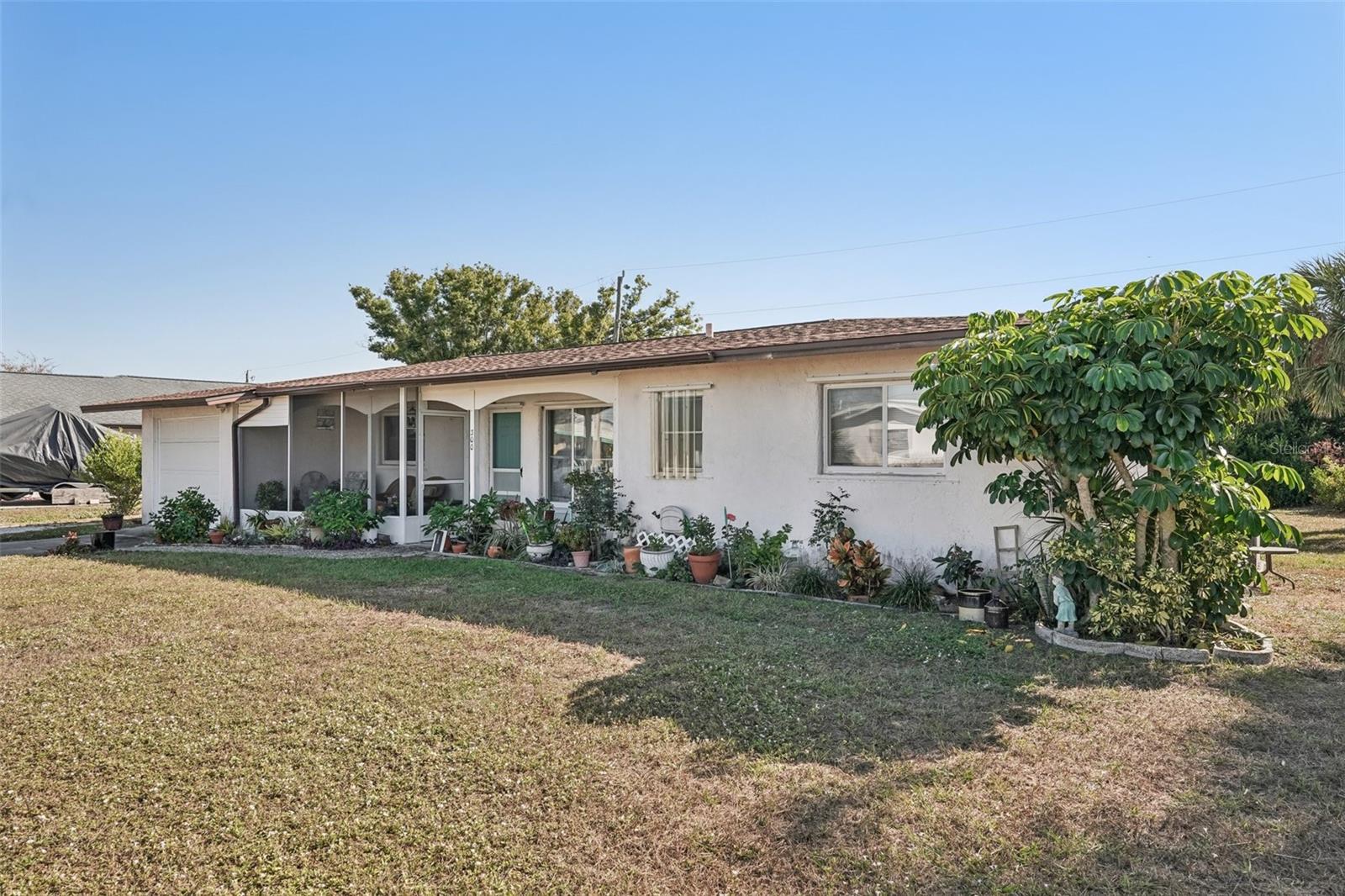 VENICE GARDENS - Residential