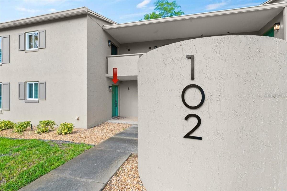 HAWKS LANDING AT PELICAN BAY CONDO PH 01-06 AMD 01 - Residential