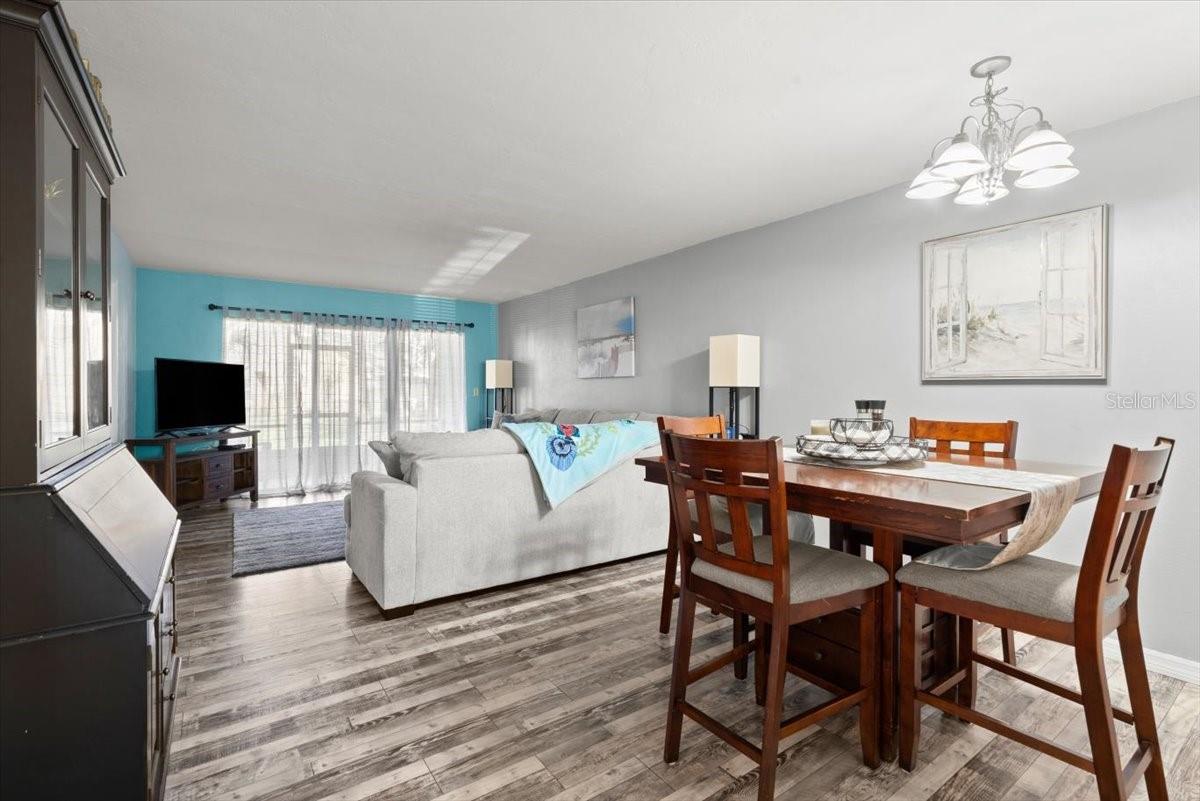 HAWKS LANDING AT PELICAN BAY CONDO PH 01-06 AMD 01 - Residential