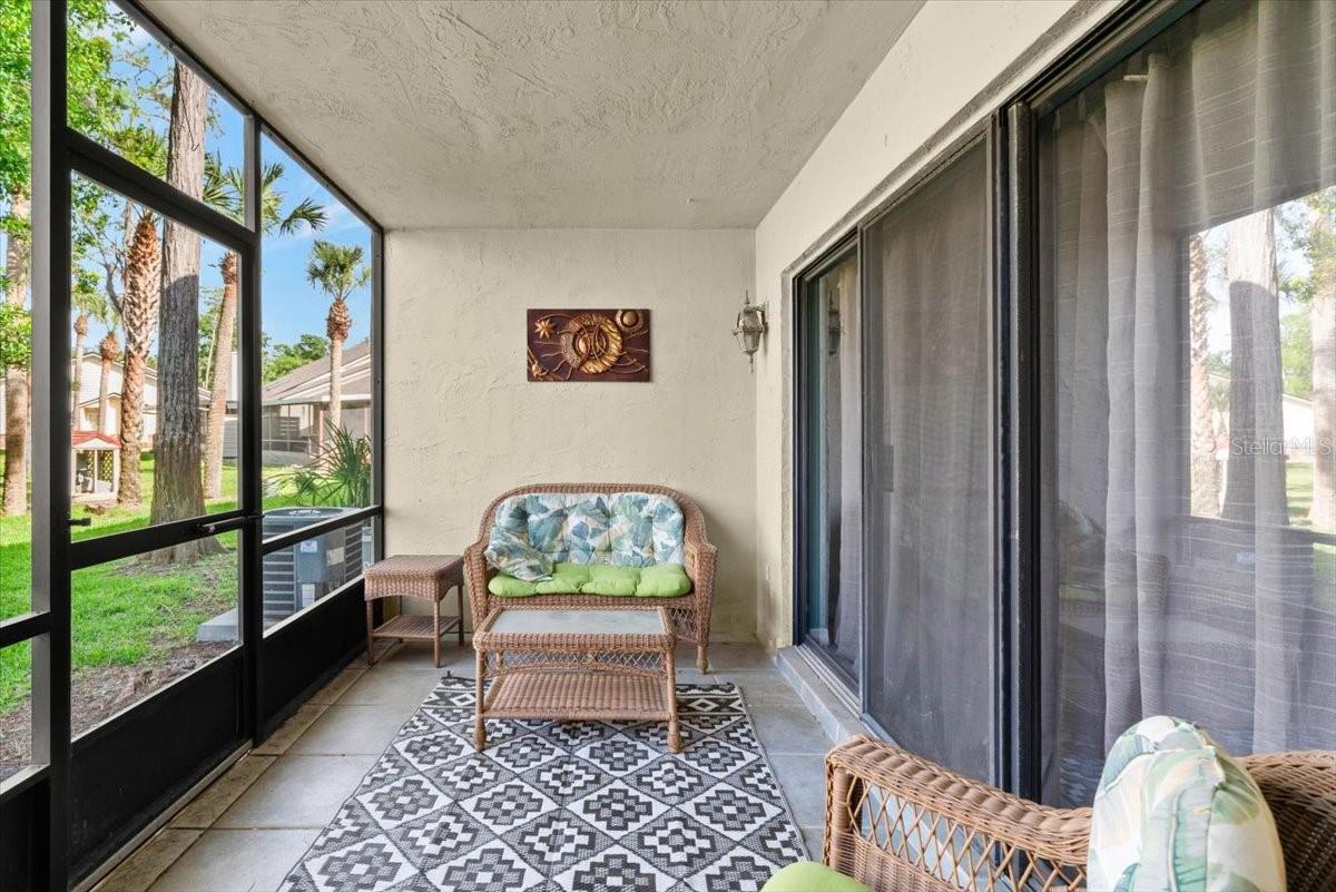 HAWKS LANDING AT PELICAN BAY CONDO PH 01-06 AMD 01 - Residential