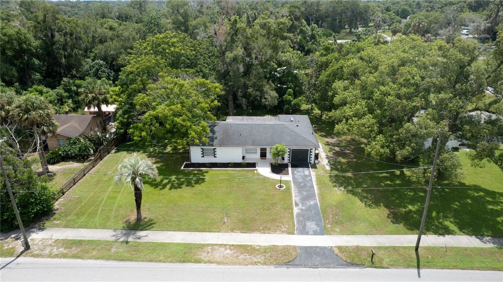 Photo of 374 W Graves Avenue, Orange City, FL 32763 (MLS # V4951044)