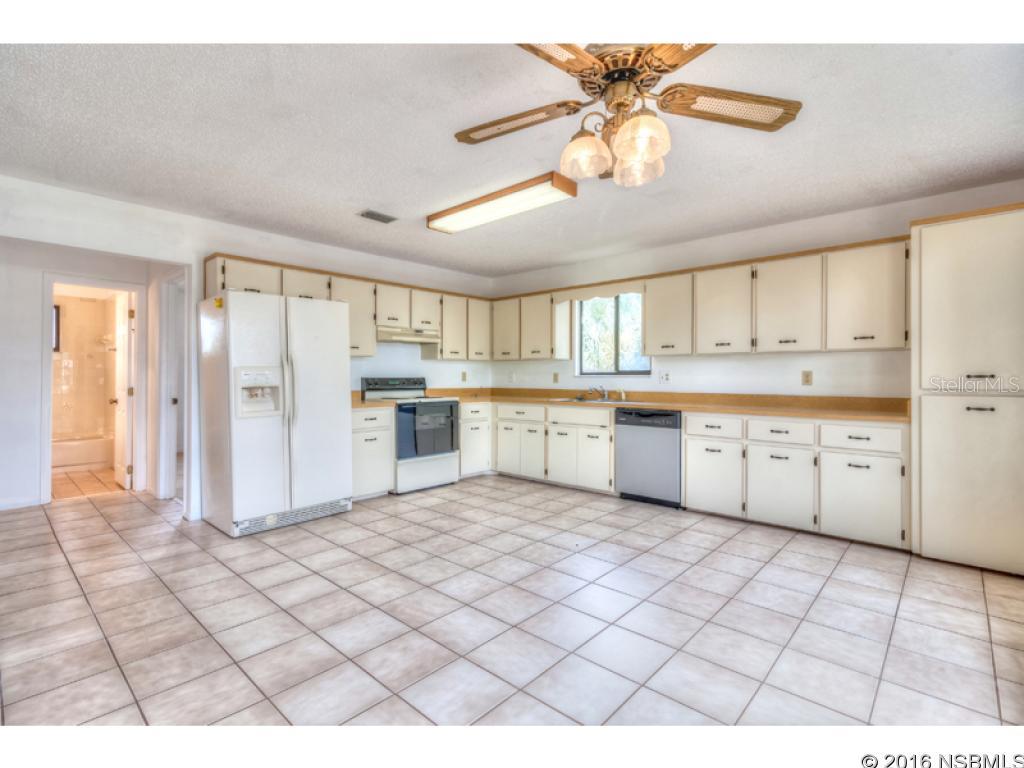 Bouchelles Island - Residential