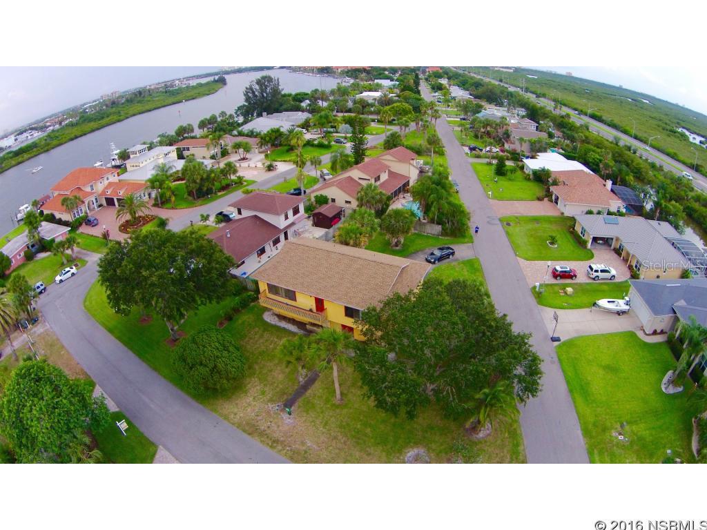 Bouchelles Island - Residential