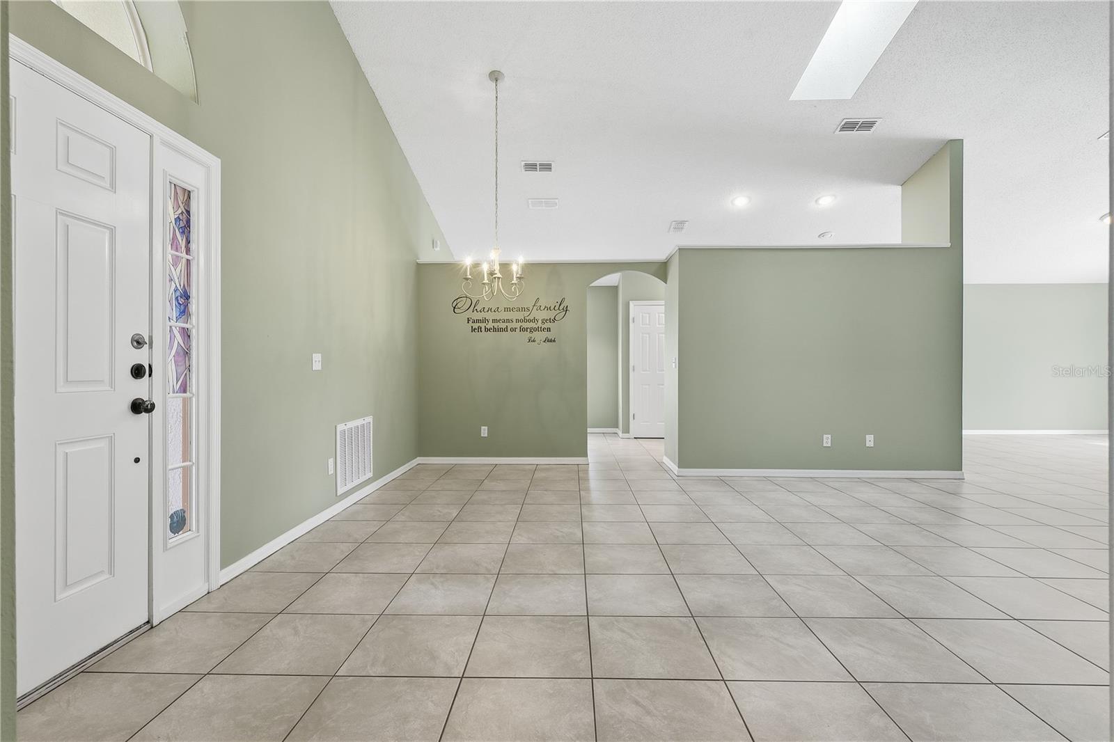 HAMPTON ESTATES - Residential