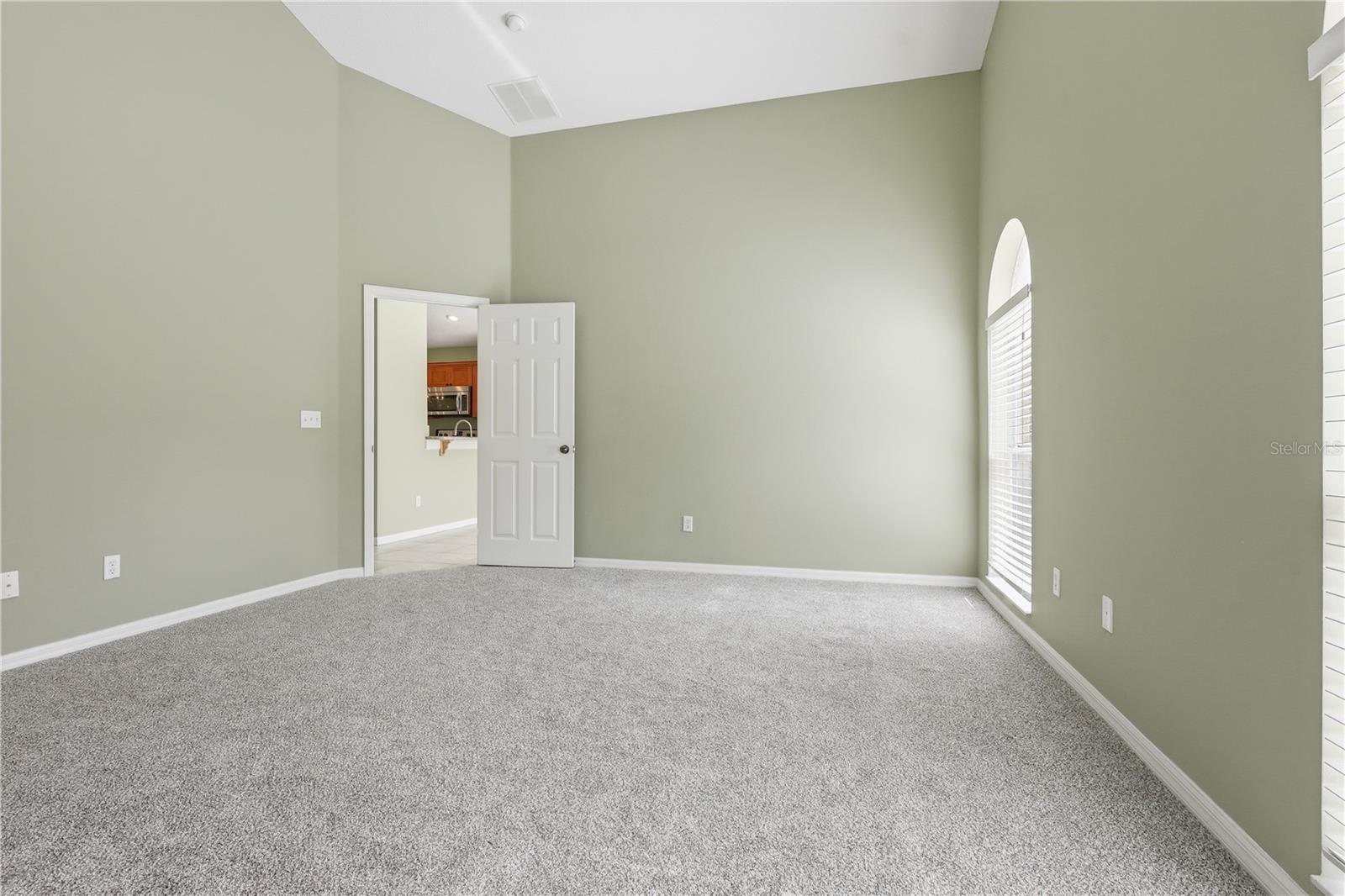 HAMPTON ESTATES - Residential