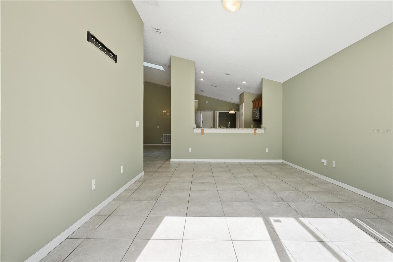 HAMPTON ESTATES - Residential