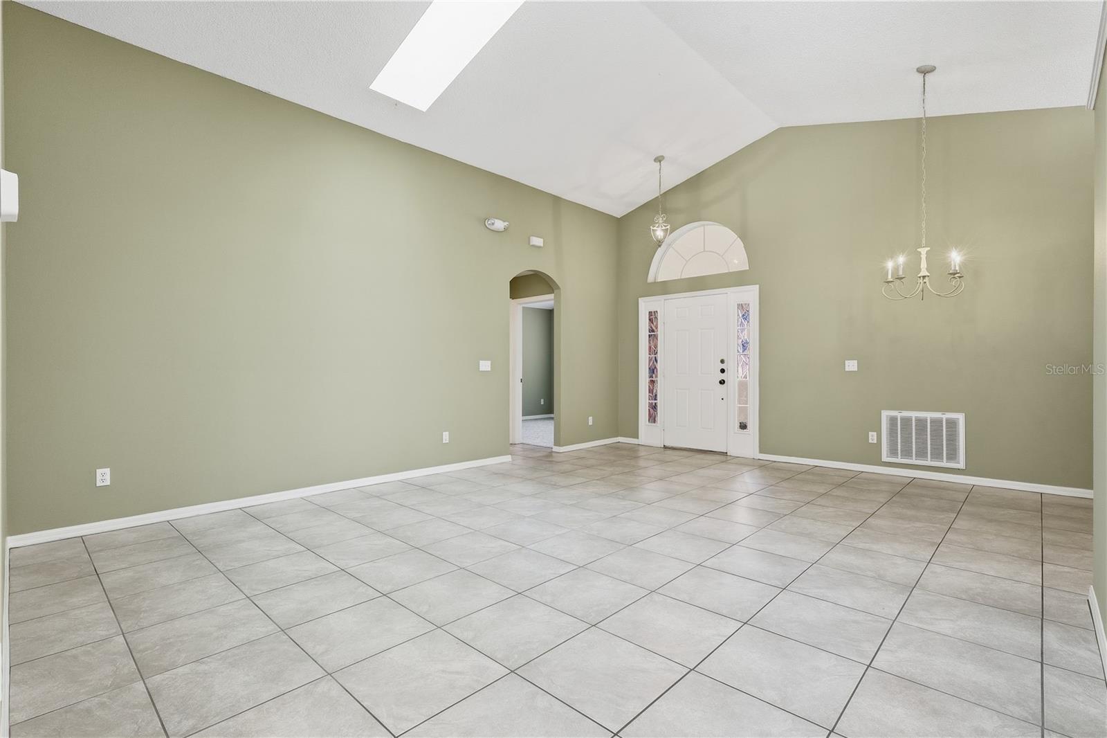 HAMPTON ESTATES - Residential