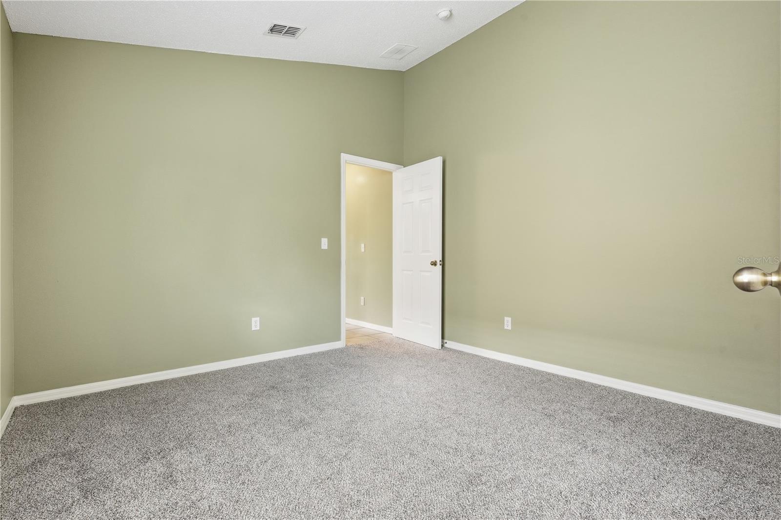 HAMPTON ESTATES - Residential