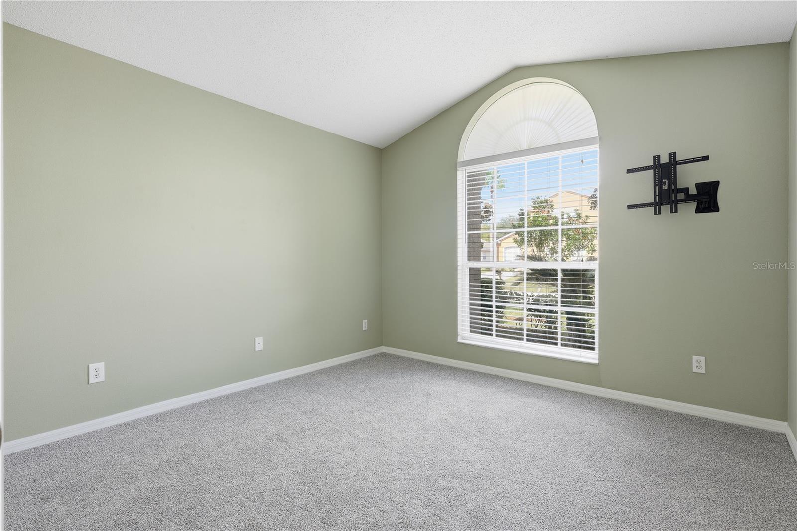 HAMPTON ESTATES - Residential