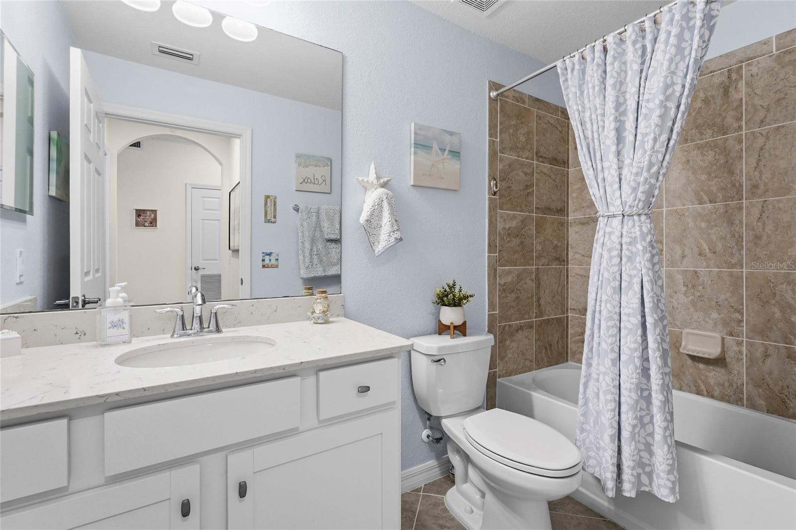 LAKEWOOD NATIONAL GOLF CLUB - Residential