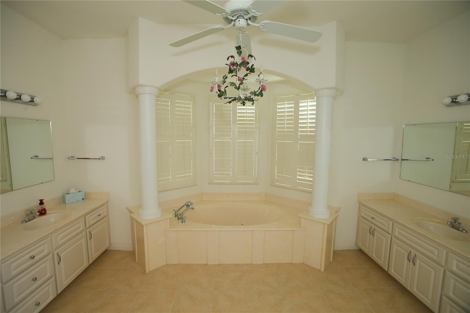 OCALA PALMS UN X - Residential