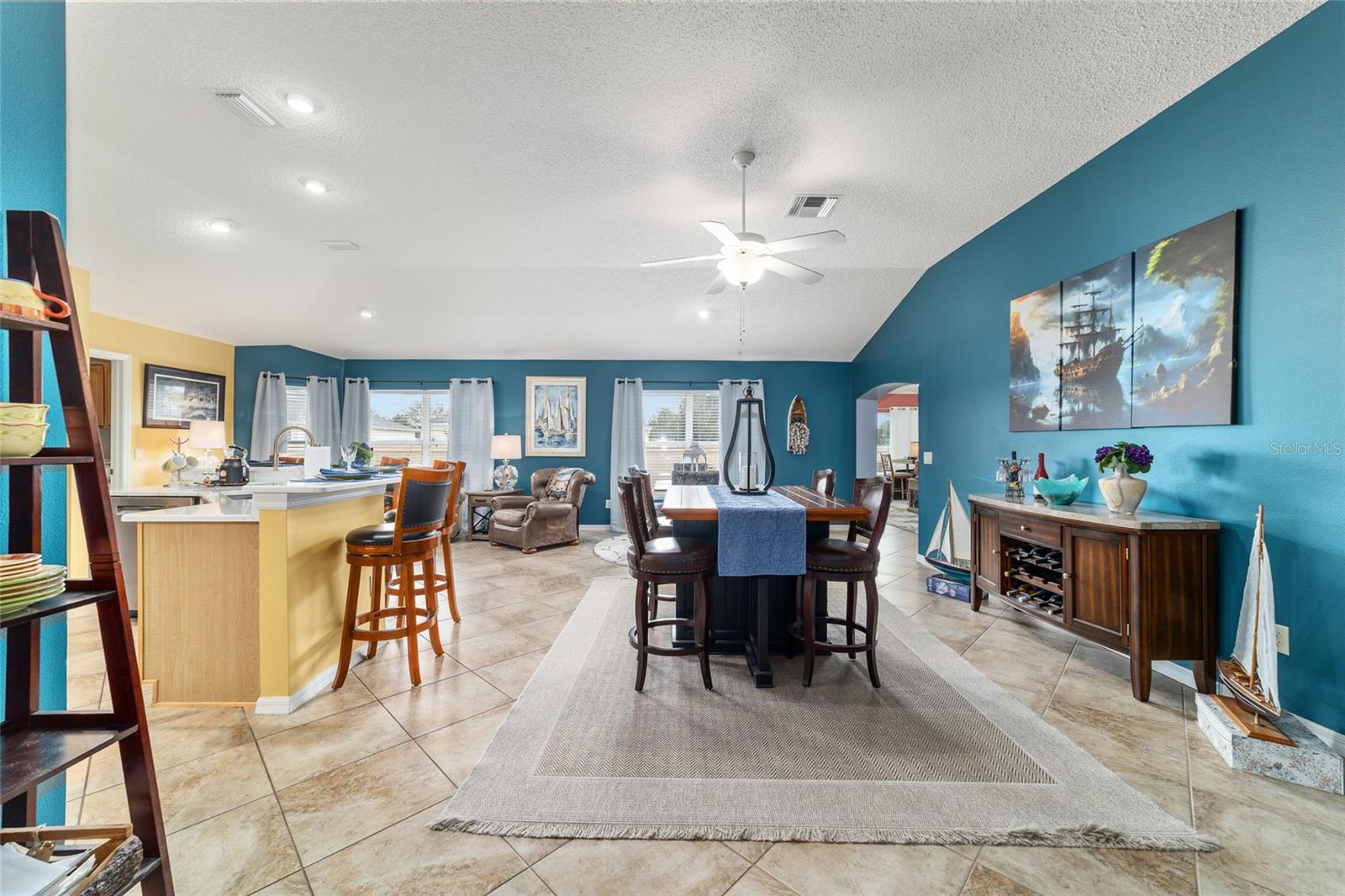 CALUMET GROVE - Residential