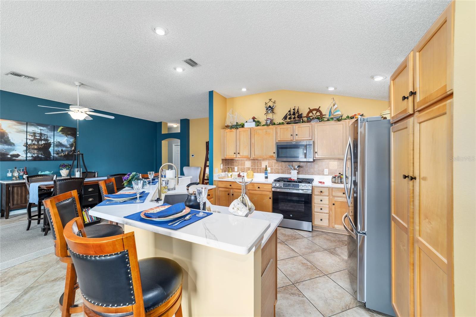 CALUMET GROVE - Residential