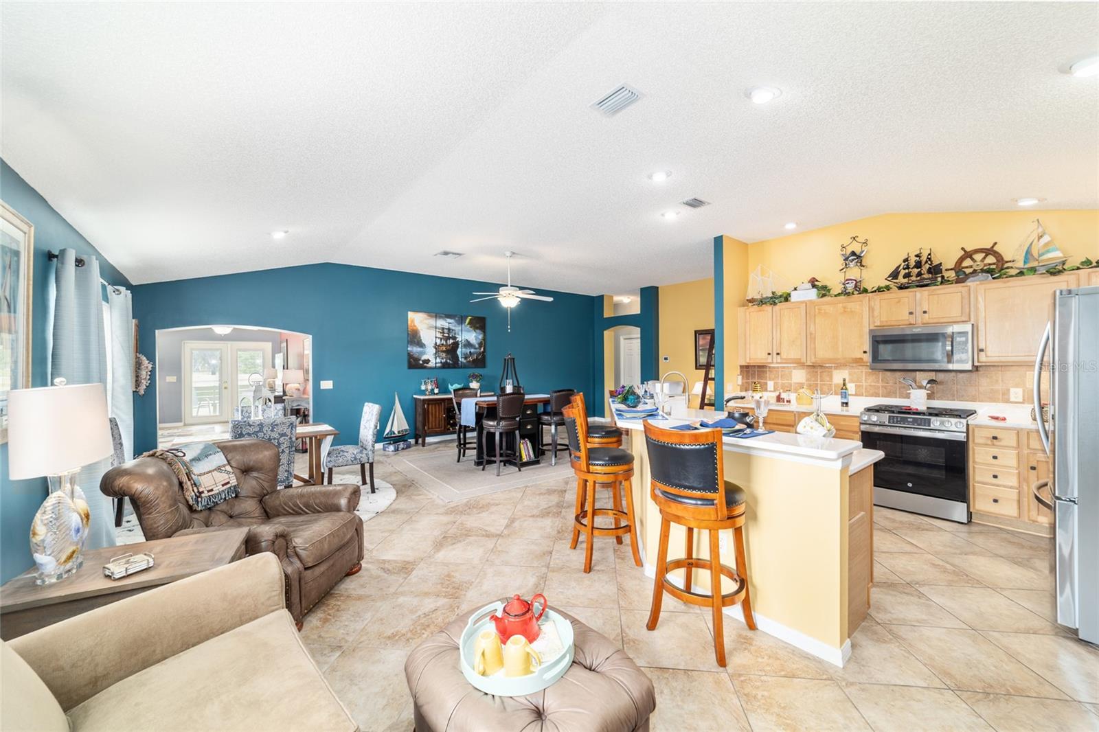 CALUMET GROVE - Residential