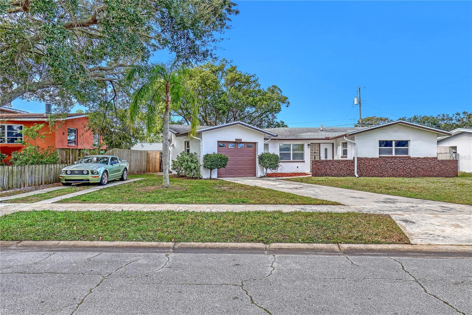 GOLFVIEW SUB - Residential