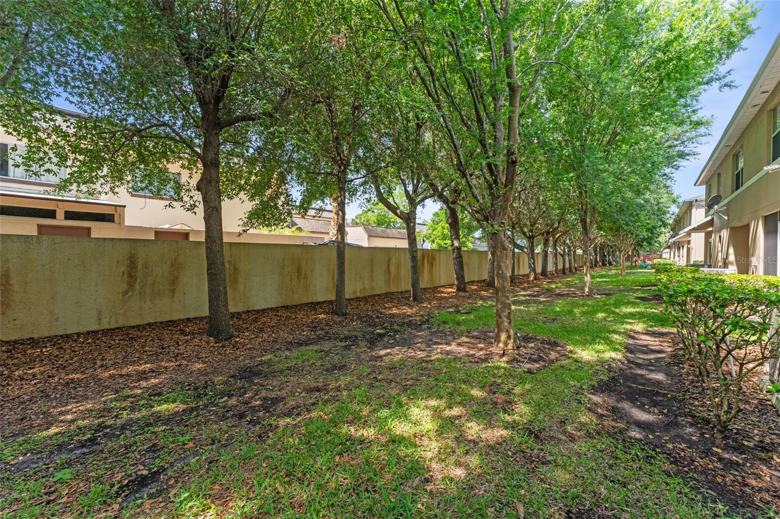 AMBERLEE TOWNHOMES - Residential