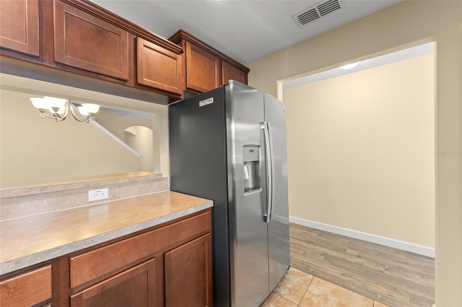 AMBERLEE TOWNHOMES - Residential
