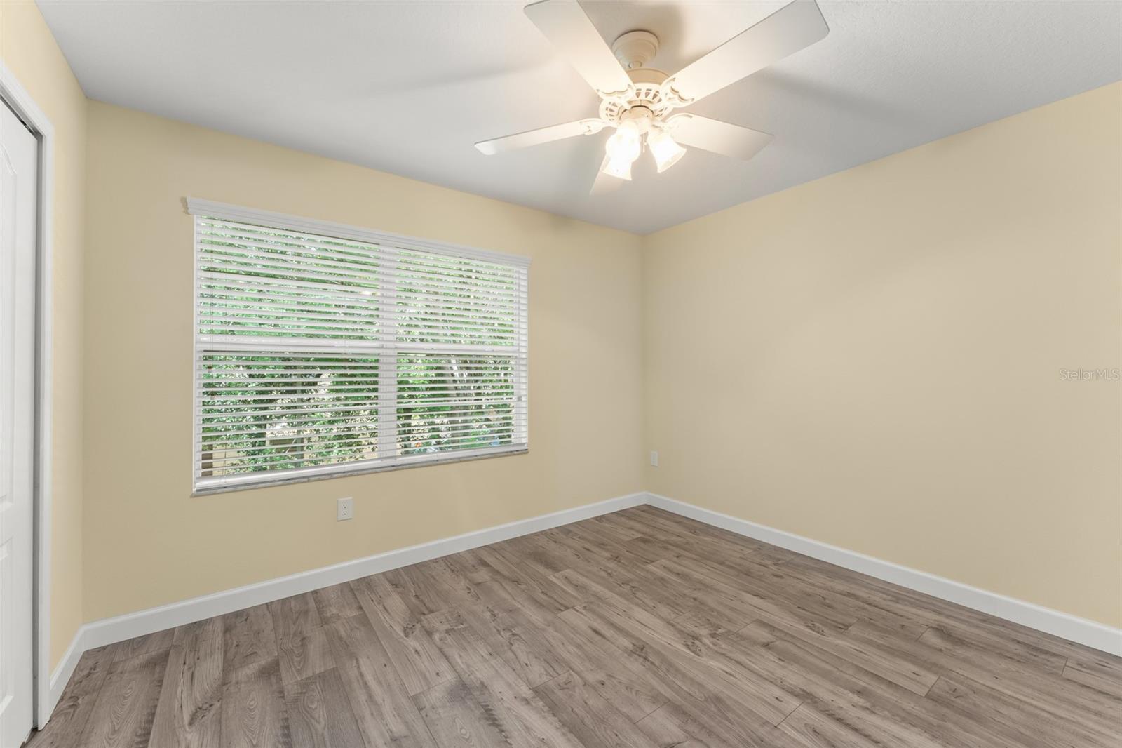 AMBERLEE TOWNHOMES - Residential