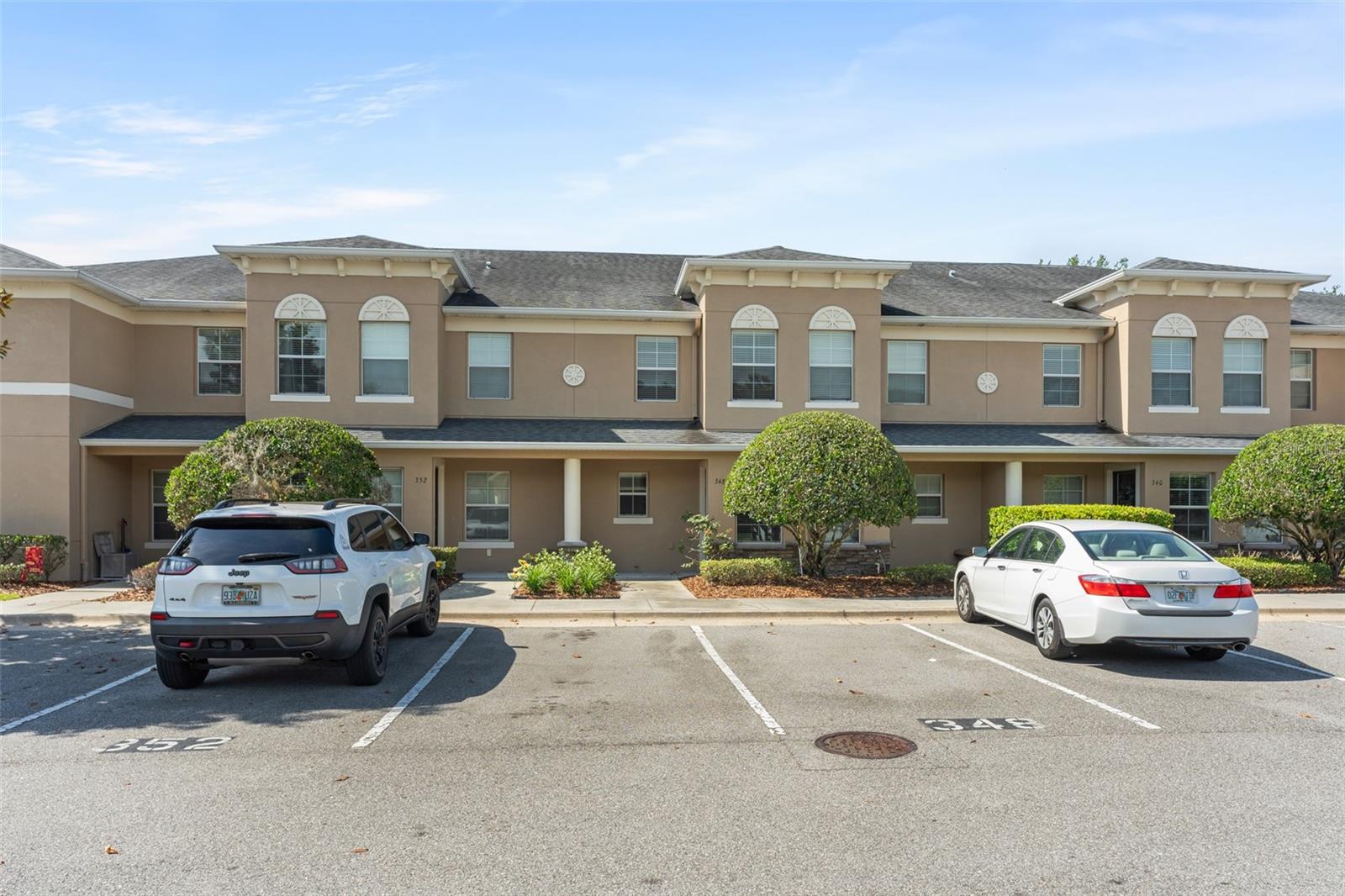 AMBERLEE TOWNHOMES - Residential