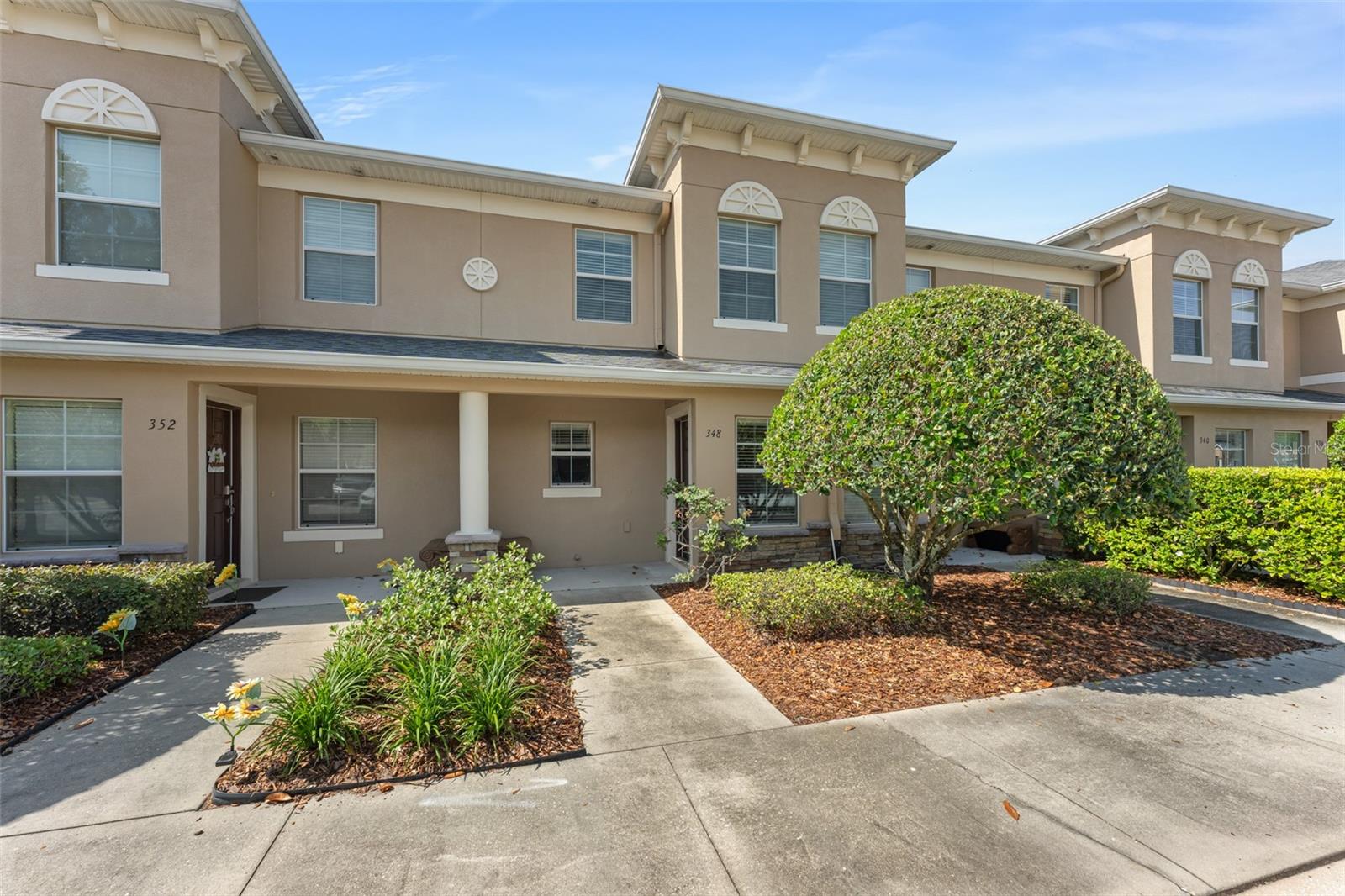 AMBERLEE TOWNHOMES - Residential