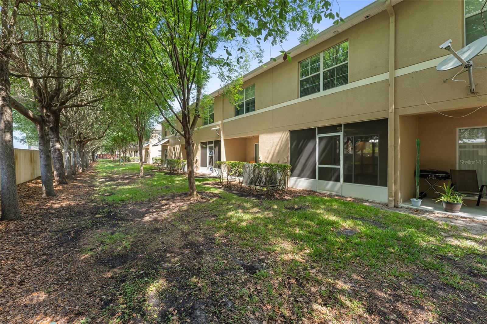 AMBERLEE TOWNHOMES - Residential