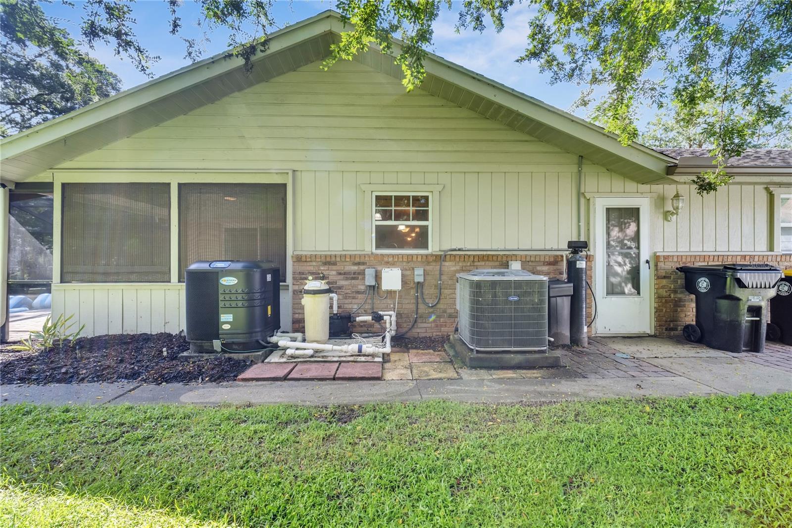 OAK HAVEN REP LTS 01-30 - Residential Lease