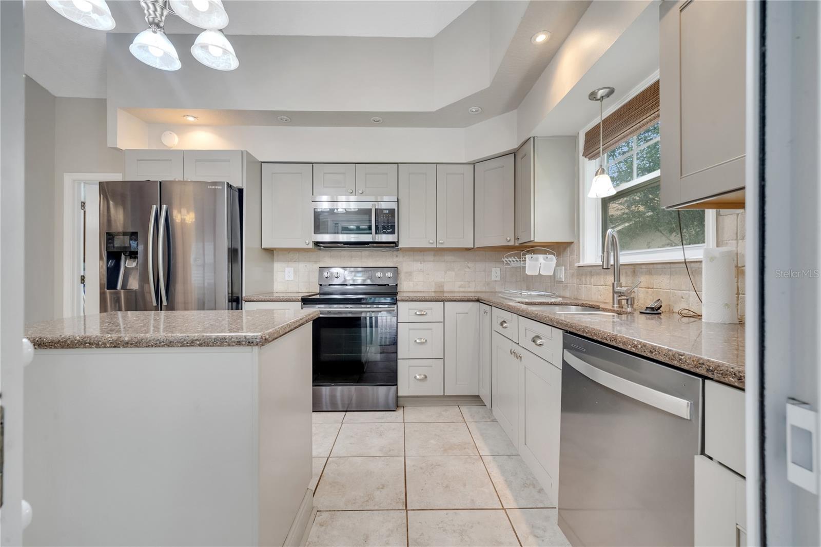 OAK HAVEN REP LTS 01-30 - Residential Lease