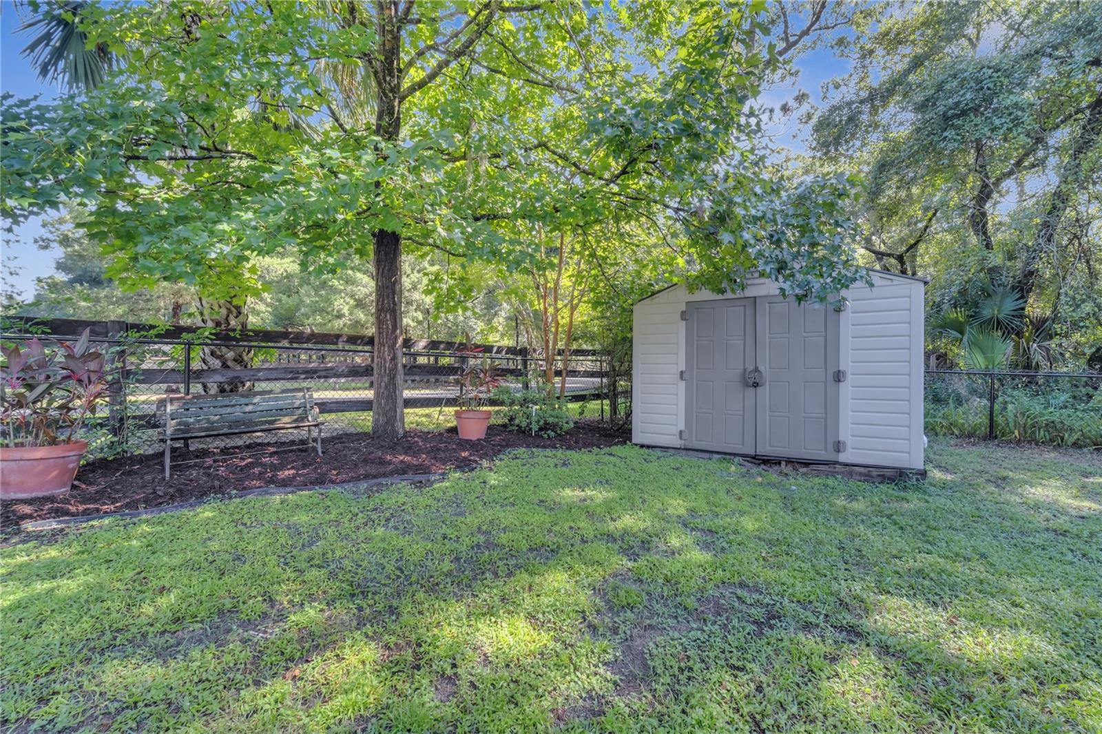 OAK HAVEN REP LTS 01-30 - Residential Lease