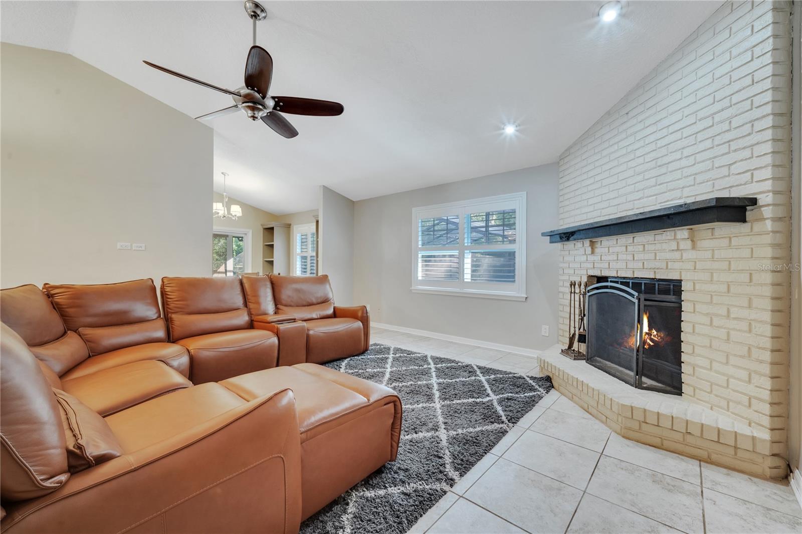 OAK HAVEN REP LTS 01-30 - Residential Lease