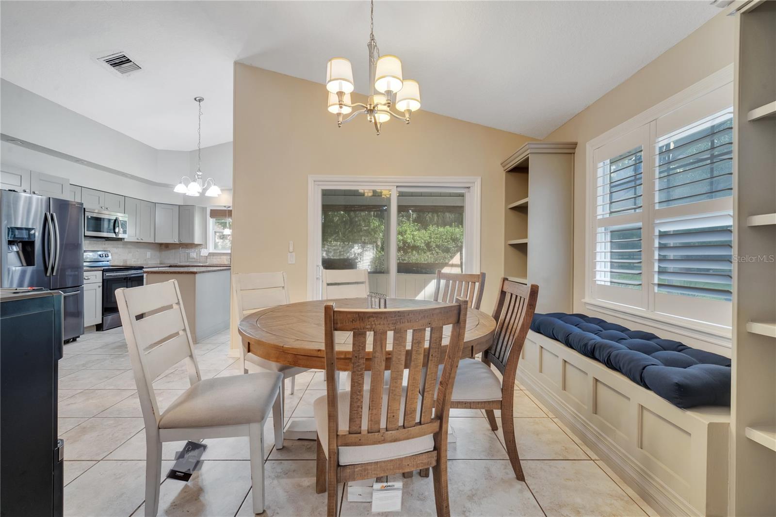 OAK HAVEN REP LTS 01-30 - Residential Lease