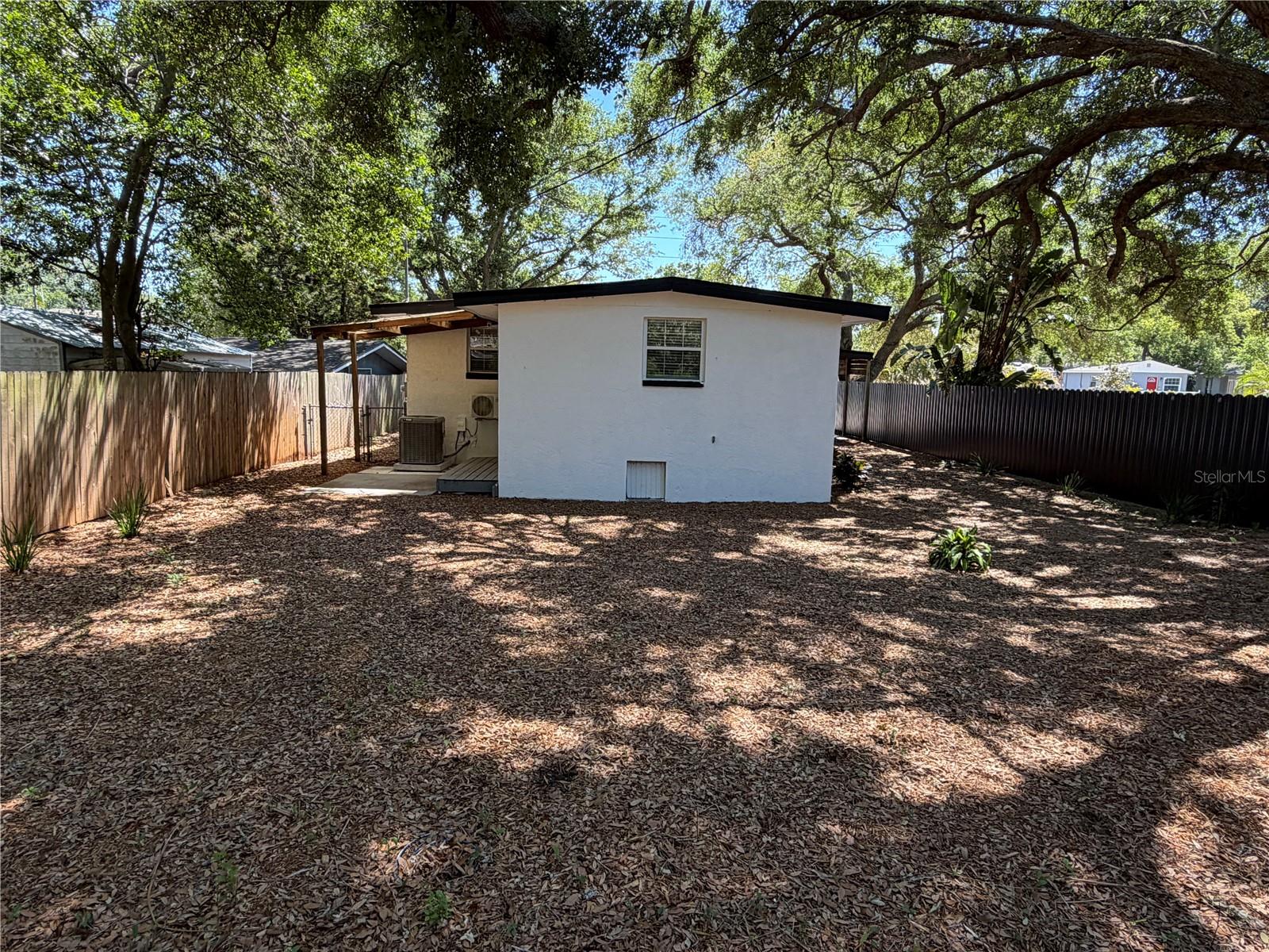 ROOSEVELT GROVES - Residential