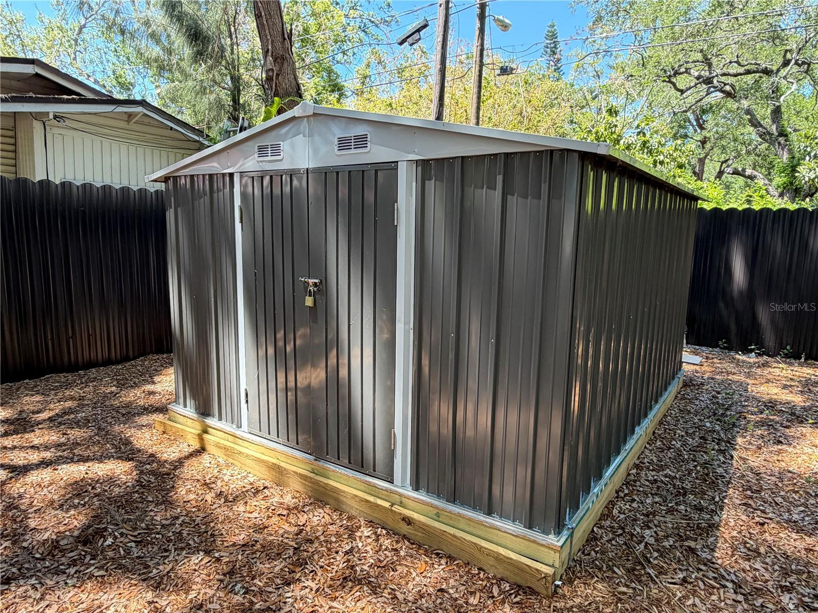 ROOSEVELT GROVES - Residential