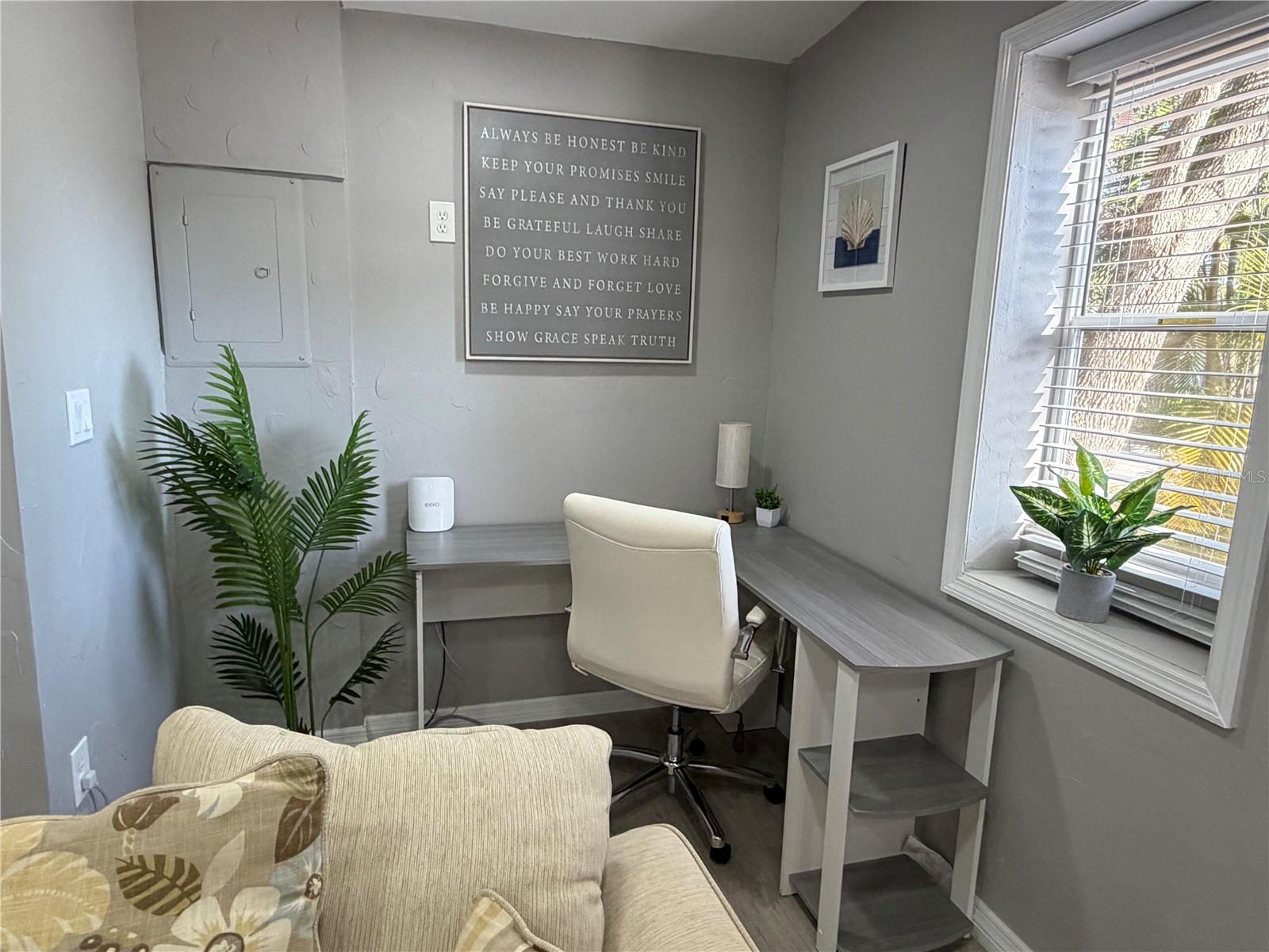 ROOSEVELT GROVES - Residential