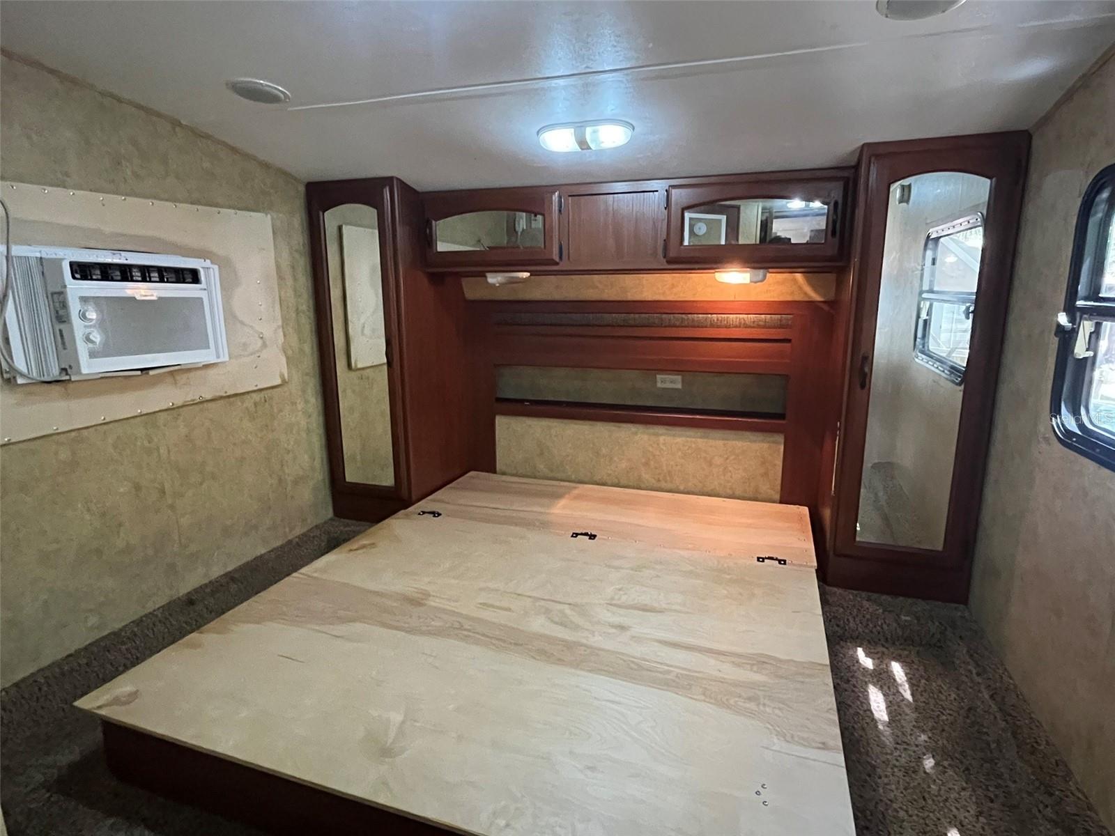 YOGI BEARS JELLYSTONE PARK CONDO - Residential Lease