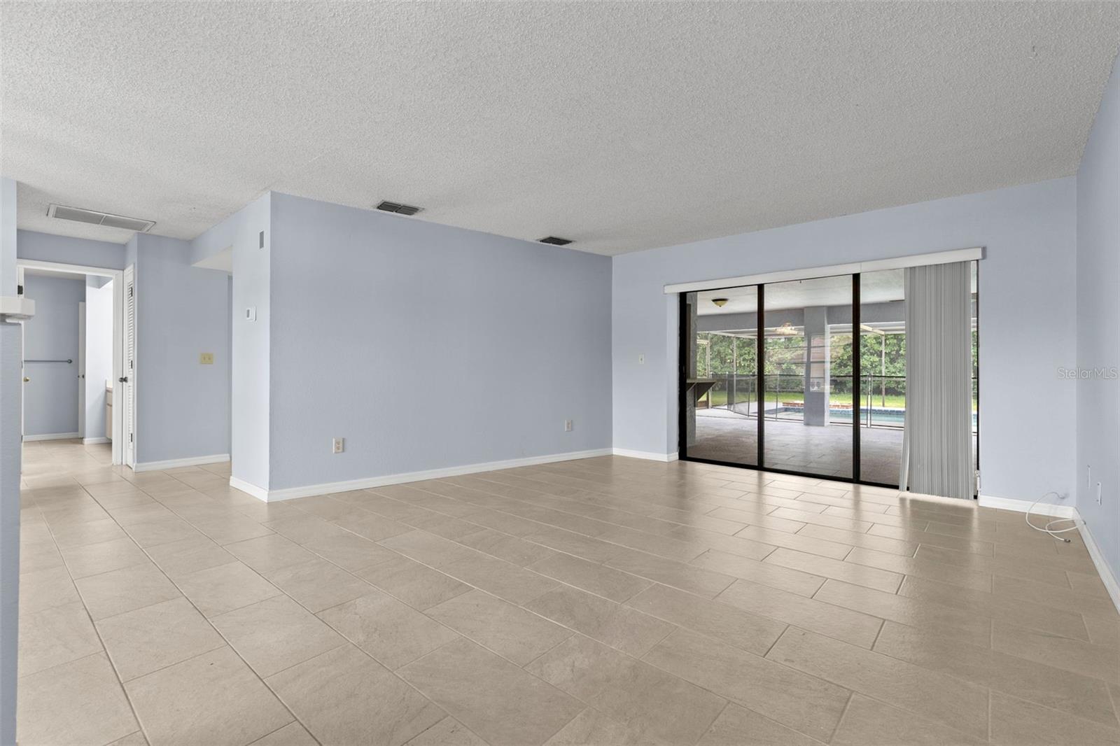 14164 FENNSBURY DRIVE