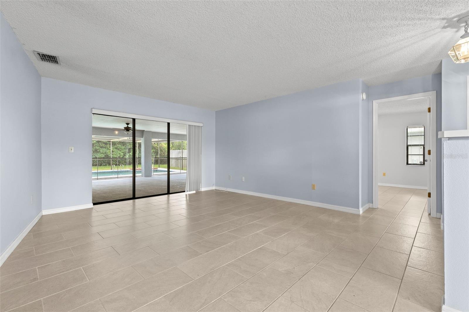 14164 FENNSBURY DRIVE