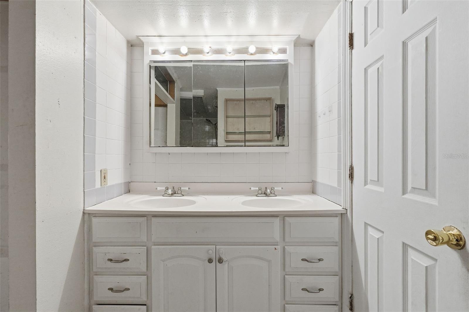 ONAHOM FARMS - Residential